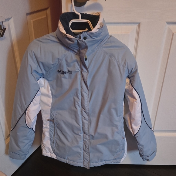 Columbia Jackets & Blazers - Columbia Womens Light Blue and White Puffer Jacket